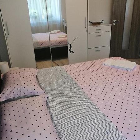 Ferienwohnung Amigohd² Hunedoara Exterior foto