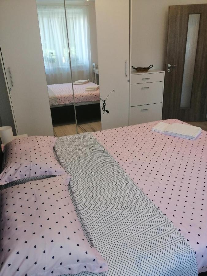Ferienwohnung Amigohd² Hunedoara Exterior foto